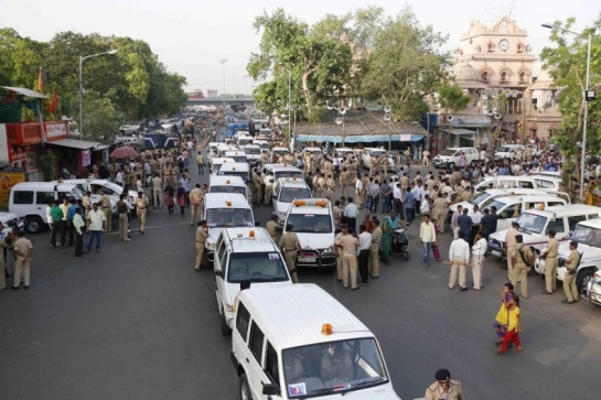 Ahmedabad City Police Commissioner Check Final Security for Ahmedabad Jagannath Rath Yatra 2014