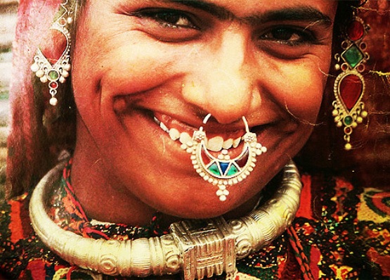 Famous Kutchi Ornaments wear by Gujarati Woman in Kutch