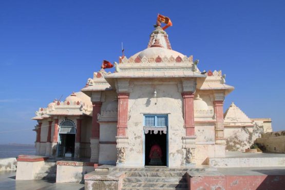 Koteshwar Mahadev Temple  in Kutch Bhuj Gujarat  History  Photos of  Koteshwar Temple