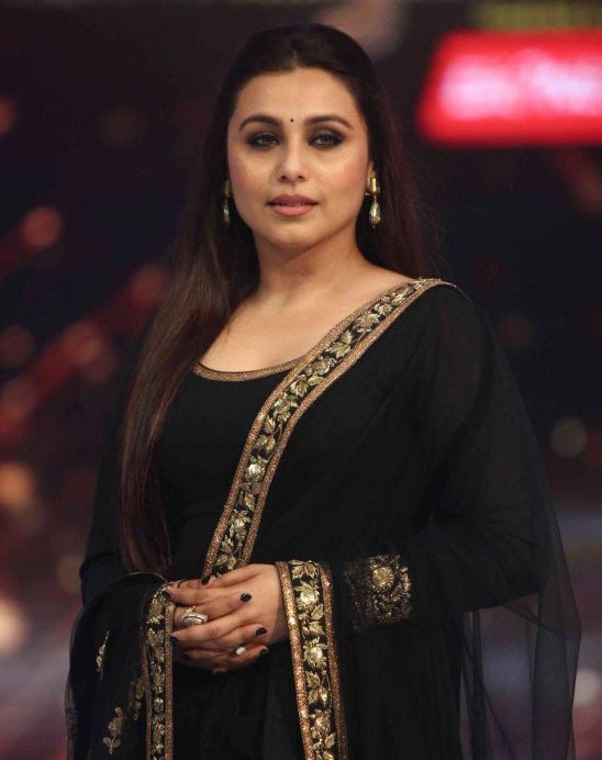 Rani Mukerji in Black Anarkali Suits Churidar Dress at Jhalak Dikhla Jaa 2014