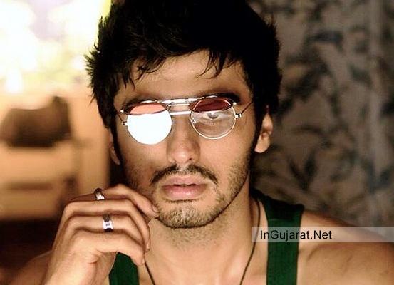 Arjun Kapoor in Goggle in Finding Fanny Images - Flip Up Double Lens Round Frame Sunglasses looks Awesome
