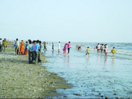 Dumas Beach near in Surat Gujarat - Dumas Haunted Place Surat Gujarat