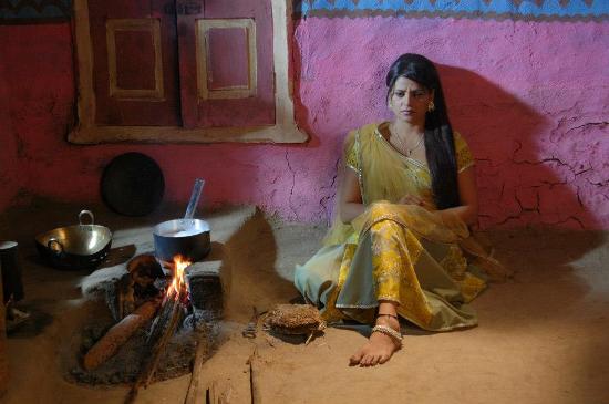 Gujarati Actress Sapna Images in Choli
