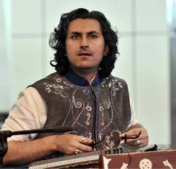 Santoor Player Rahul Sharma in Rajkot for SOORMAYI SANJ Function on 28th Feb 2015.jpg