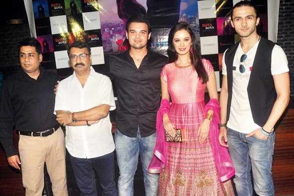 Evelyn Sharma in Pink Anarkali Dress during Ishqedarriyaan Movie Poster Launch.jpg