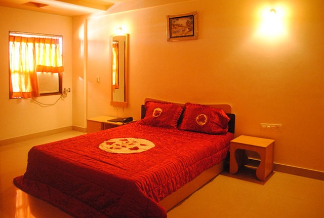 Sukh Sagar Hotel in Somnath - Hotel Sukhsagar Address - Contact – Menu